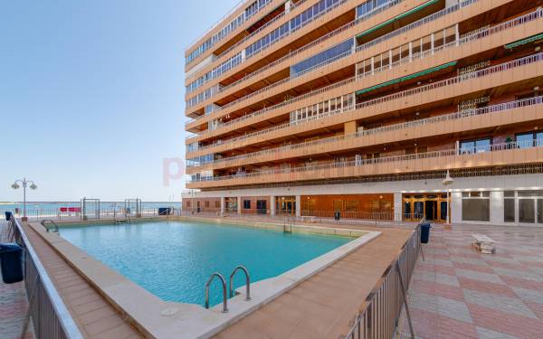 Apartamento - Reventa - Torrevieja - El Acequión