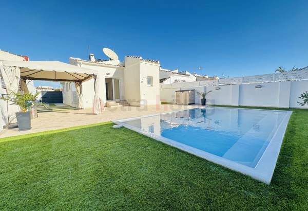 Villa - Resales - Torrevieja - Torrevieja