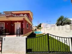Gebrauchtobjekte - Einfamilienhaus - Orihuela Costa - Lomas De Cabo Roig