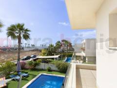 Resales - Villa - Orihuela Costa - Vistabella golf