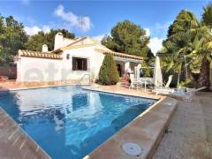 Resales - Villa - Torrevieja