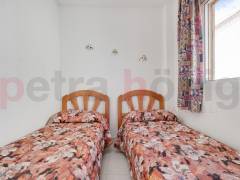 Resales - Bungalow - Torrevieja - Playa De Los Náufragos