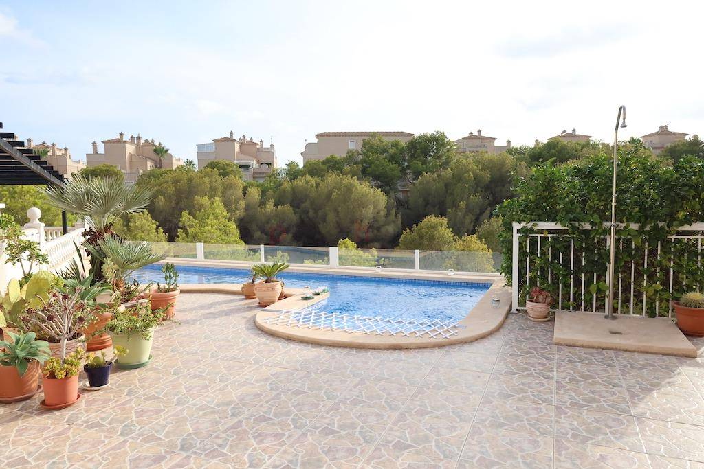 Resales - Villa - Orihuela Costa - Playa Flamenca