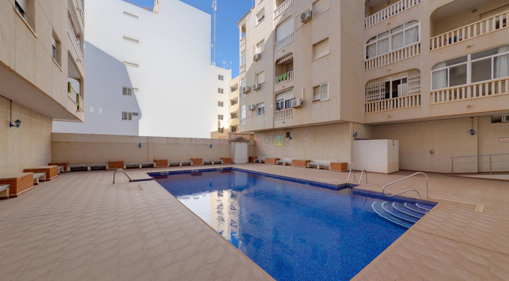 Resales - Apartment - Torrevieja - Playa De Los Náufragos