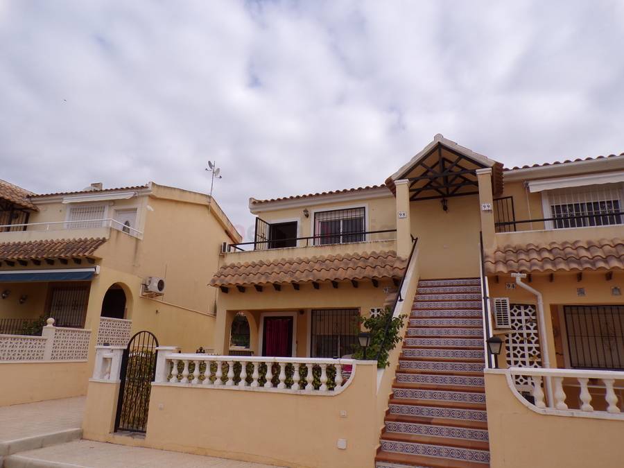 Resales - Apartment - Villamartin