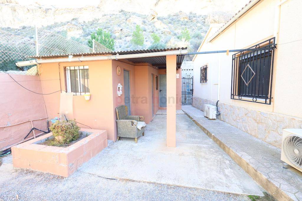 Resales - Villa - Crevillente