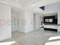 Resales - Villa - Torrevieja