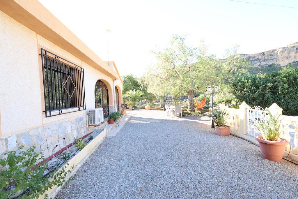 Resales - Villa - Crevillente