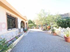 Resales - Villa - Crevillente