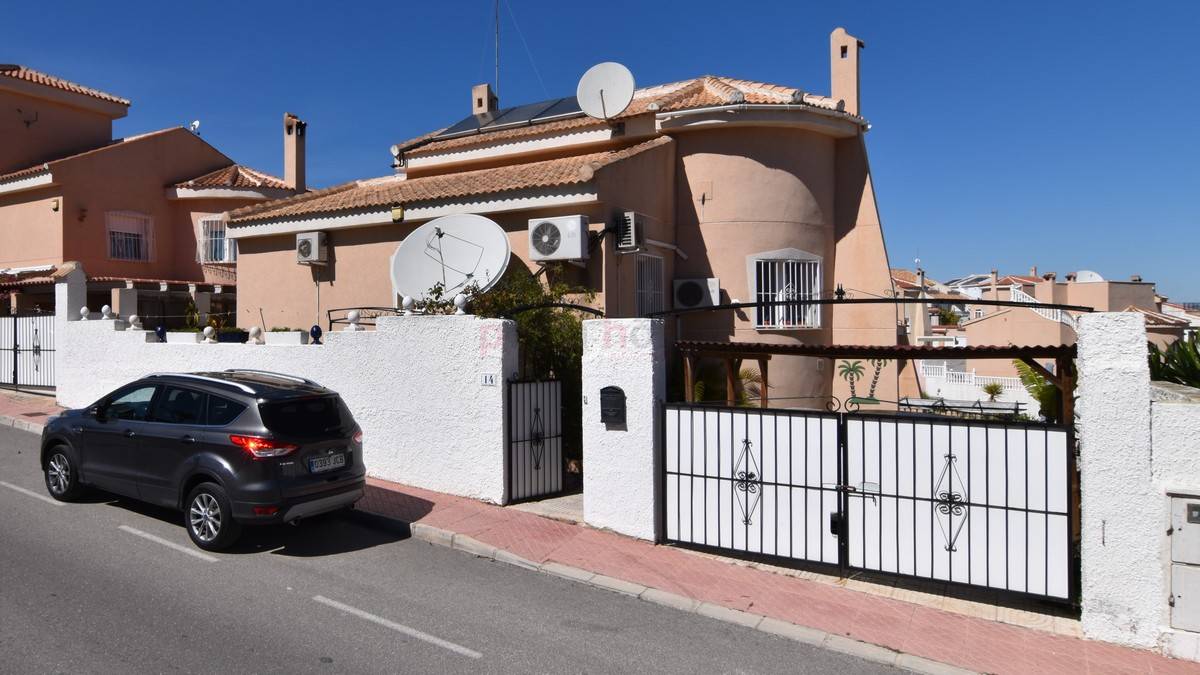 A Vendre - Villa - Ciudad Quesada