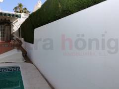 Gebrauchtobjekte - Einfamilienhaus - Orihuela Costa - Playa Flamenca