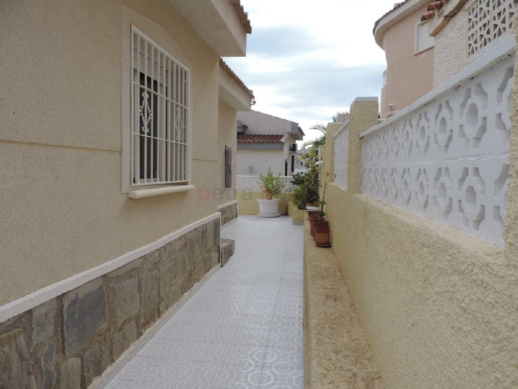 A Vendre - Villa - Ciudad Quesada