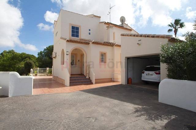 Resales - Villa - Villamartin