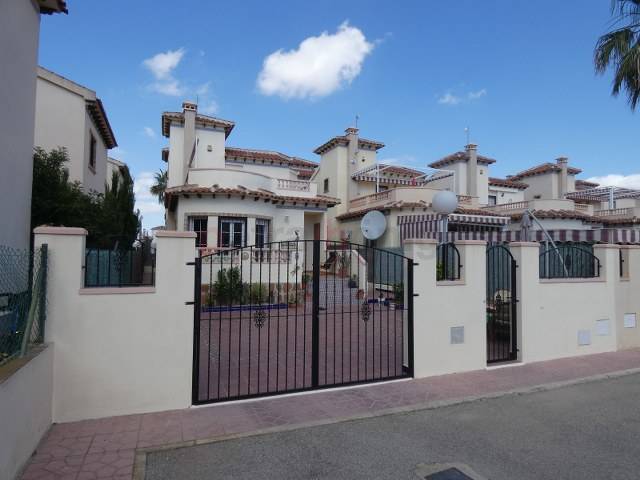 A Vendre - Villa - El Raso - El Raso, Guardamar