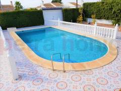 Sale - Вилла - Torrevieja - La Siesta