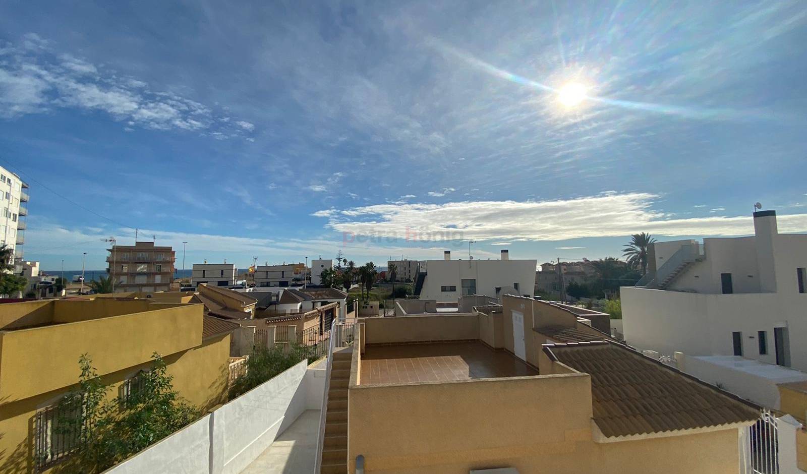 Resales - Villa - Torrevieja - La Mata