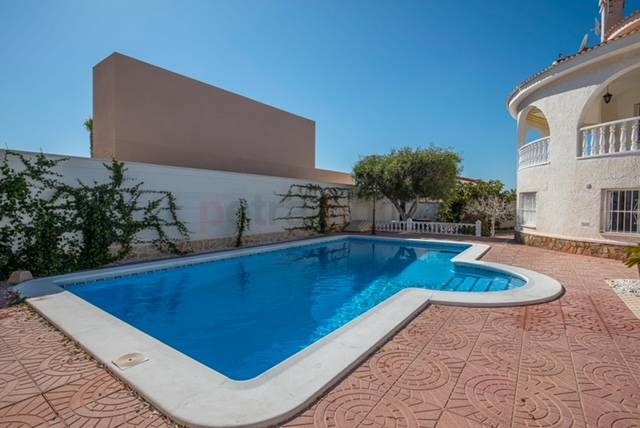 A Vendre - Villa - Ciudad Quesada