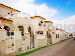 A Vendre - Maison de ville - Torrevieja - Aguas Nuevas