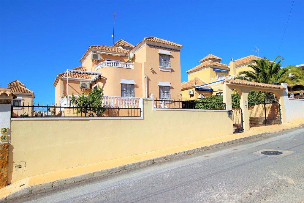 Resales - Villa - Villamartin - Blue Lagoon