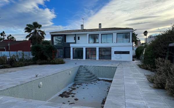 Villa - Resales - Torrevieja - La Veleta