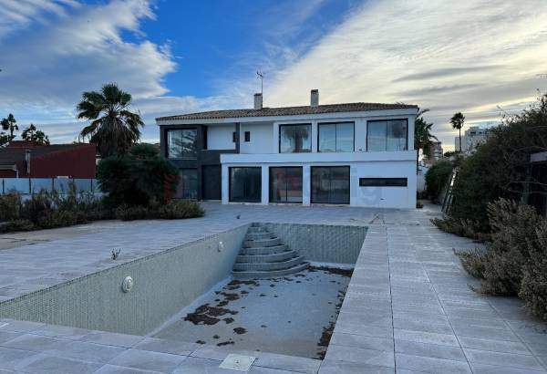 Villa - Resales - Torrevieja - La Veleta