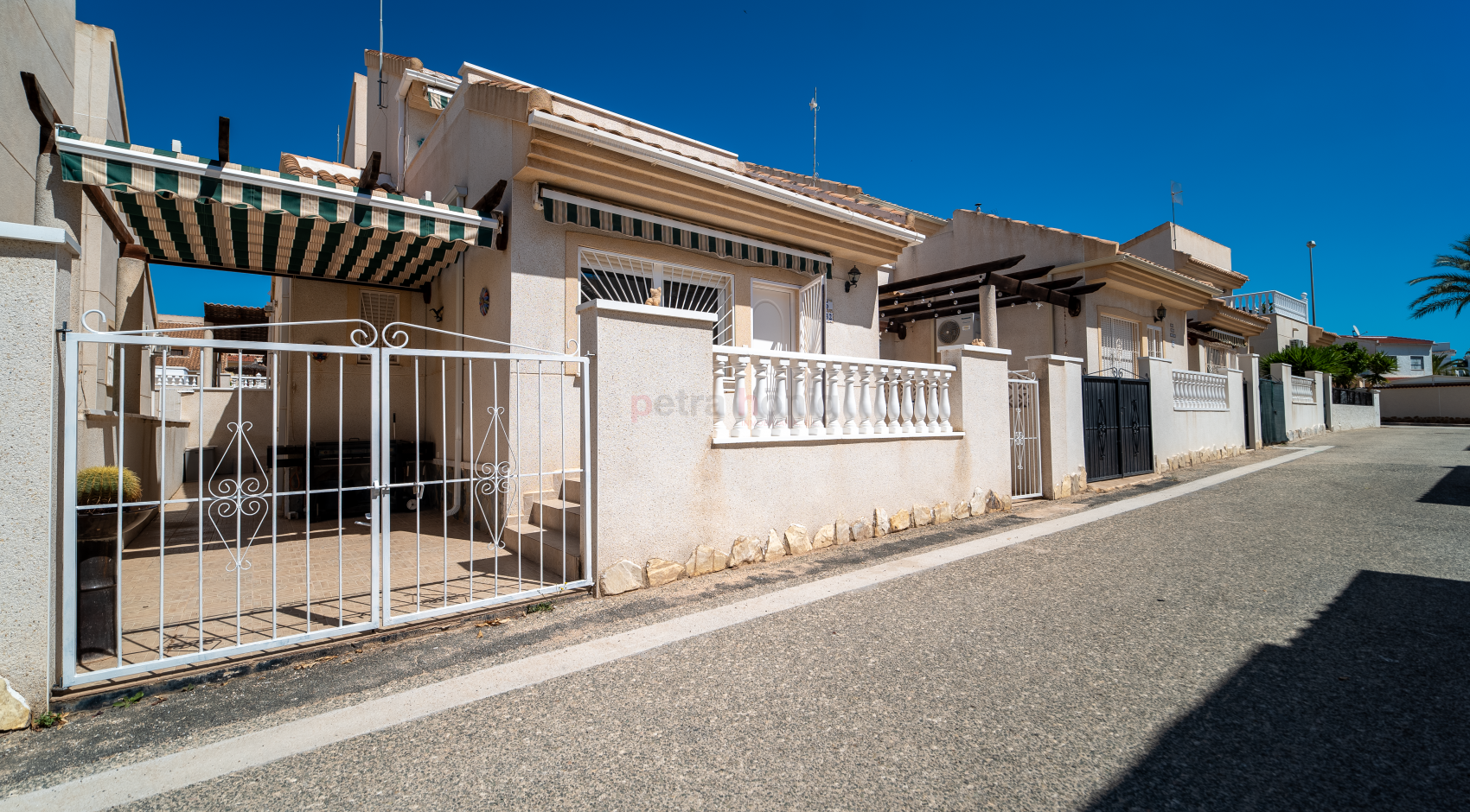 Gebrauchtobjekte - Einfamilienhaus - Ciudad Quesada